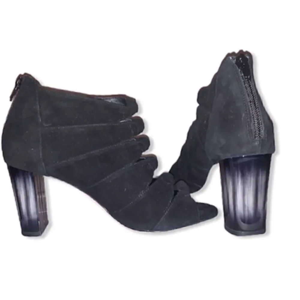 Vaneli Betsy Open Toe Suede Booties Made in Italy BNWT